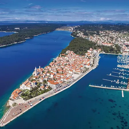 Apartament In With Wifi Supetarska Draga