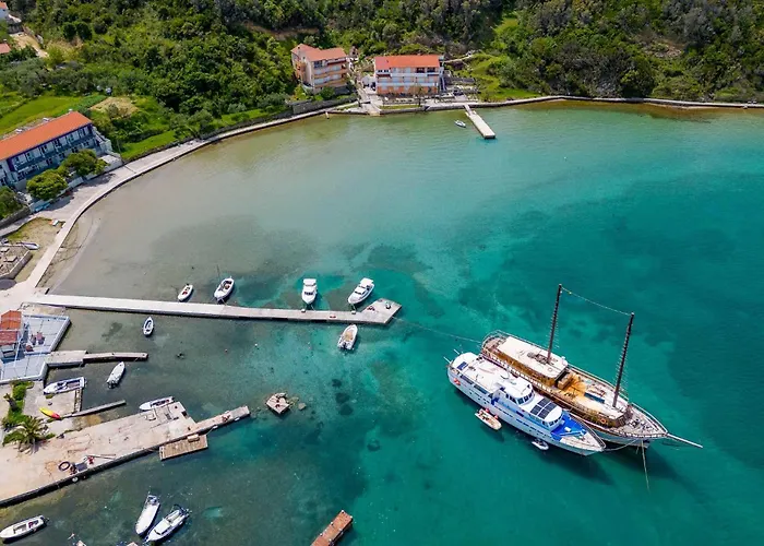 Gorgeous In Apartmán Supetarska Draga