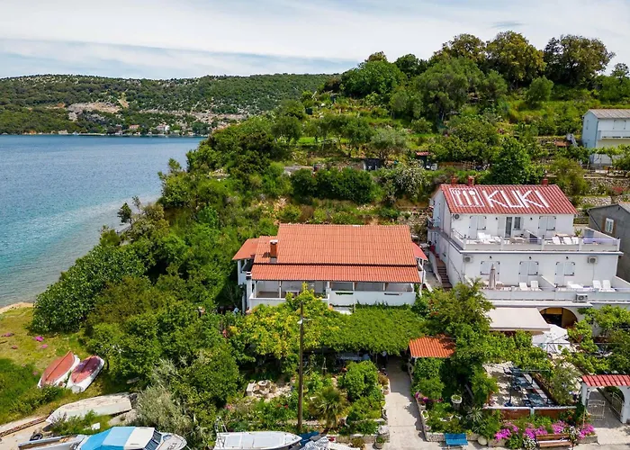 Gorgeous In * Supetarska Draga