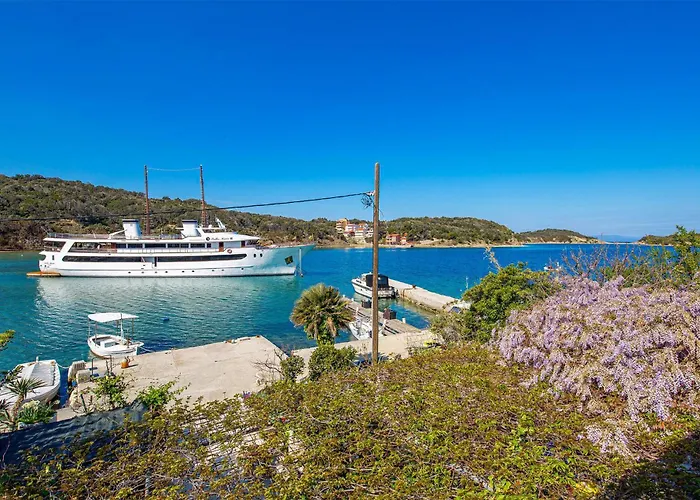 Gorgeous In Apartmán Supetarska Draga